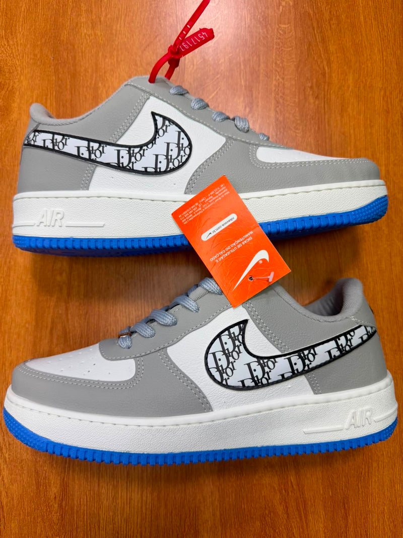 NIKE AIR FORCE DIOR