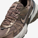 Nike V2K Run Mink Brown Ironstone